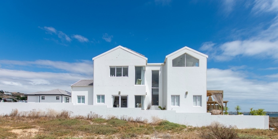 4 Bedroom Property for Sale in Sandy Point Western Cape